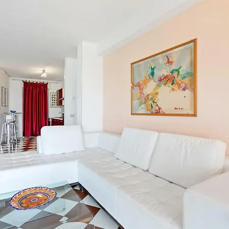 Apartman With Panoramic View